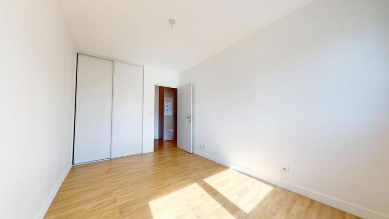Appartement - 92 m² - 4 pièces