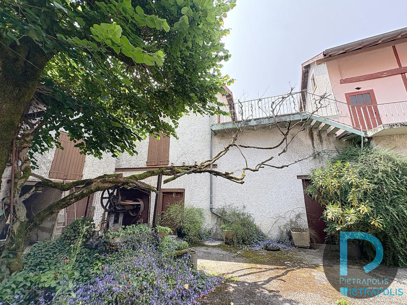 Maison ancienne - 200 m² - 10 pièces