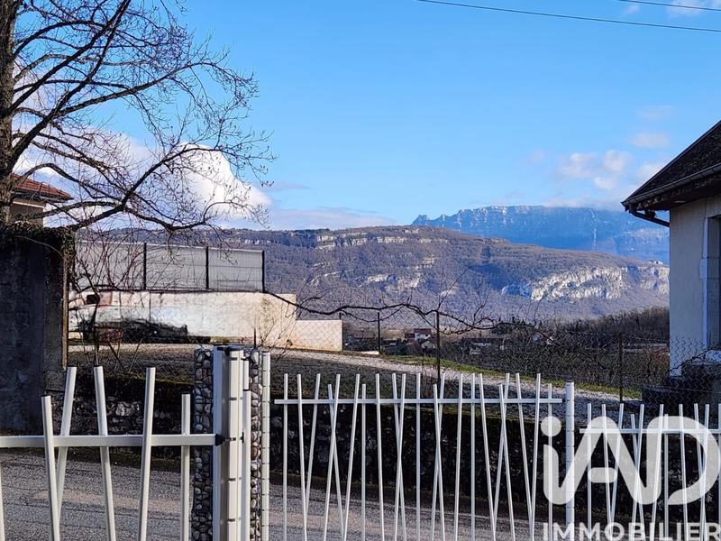 Maison - 111 m² - 6 pièces