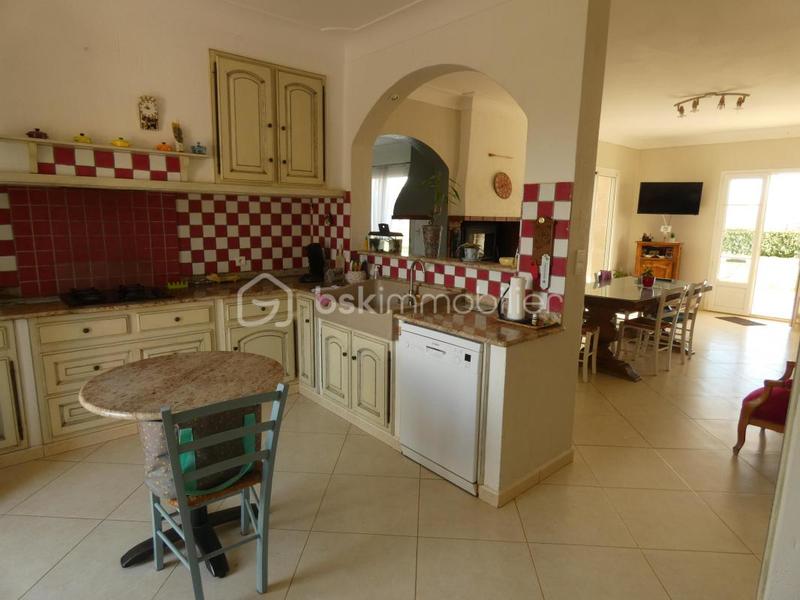 Villa - 184 m² - 8 pièces