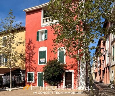 Maison traditionnelle - 139 m² - 8 pièces