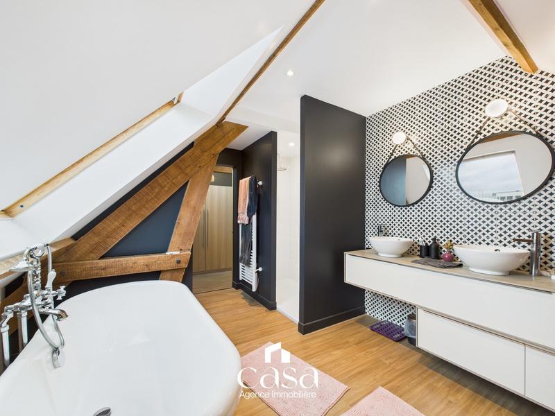 Maison - 170 m² - 6 pièces