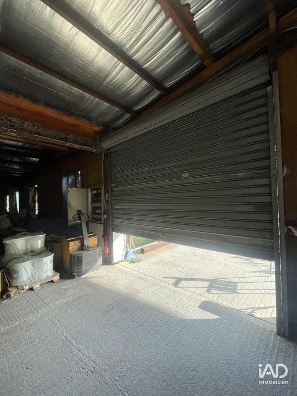 Local commercial - 3 800 m²