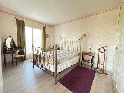 Maison - 145 m² - 6 pièces