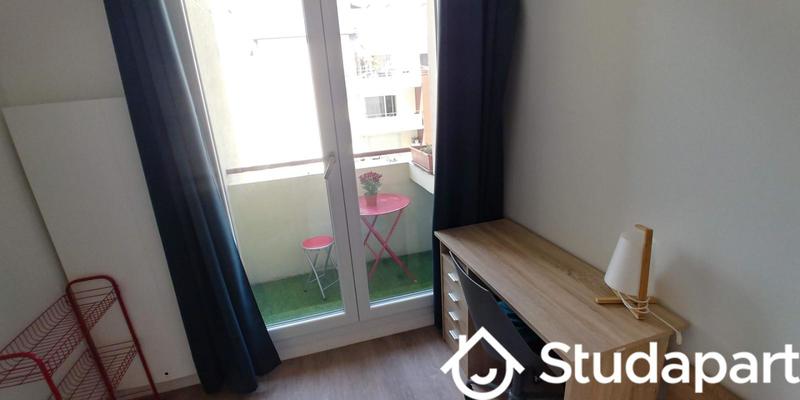 Chambre - 12 m² - 1 pièce