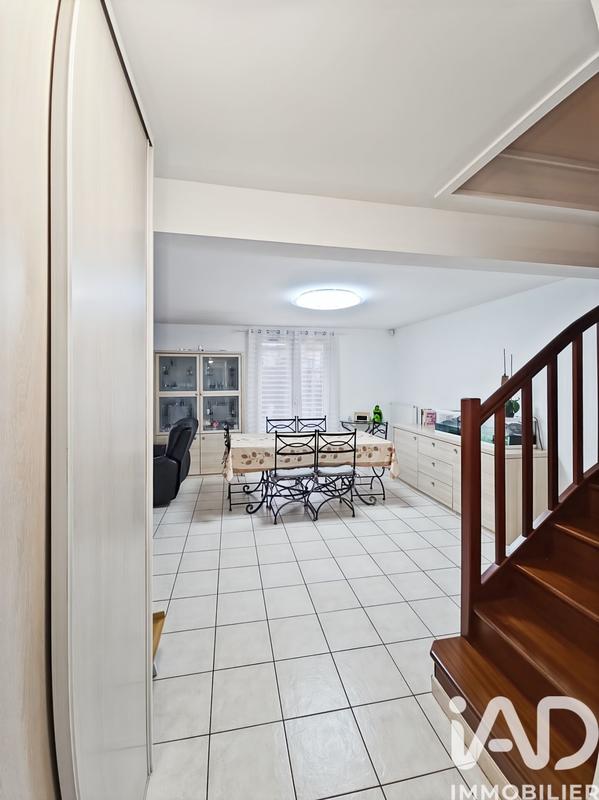 Maison - 89 m² - 5 pièces