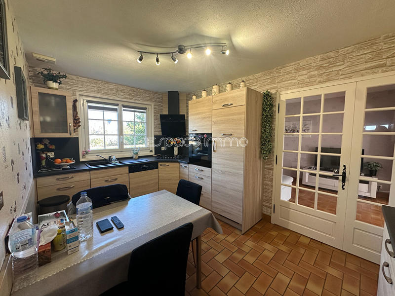 Maison - 97 m² - 5 pièces