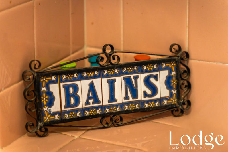 Maison ancienne - 250 m² - 8 pièces