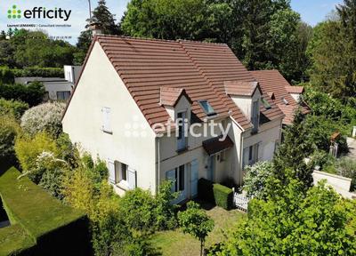 Maison - 157 m² - 7 pièces