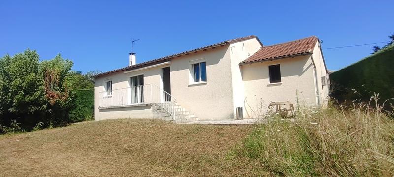 Maison - 90 m² - 4 pièces