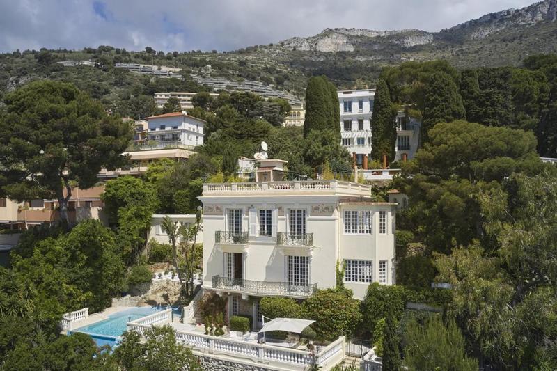 Villa - 350 m² - 7 pièces