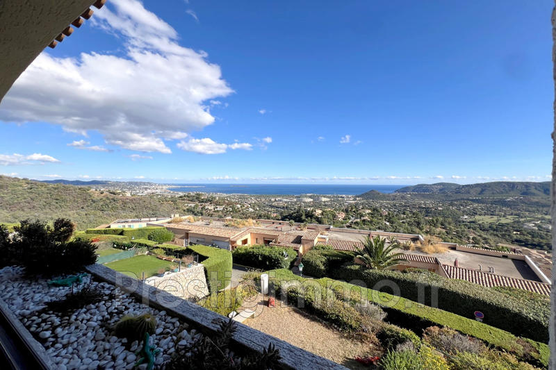 Appartement - 79 m² - 3 pièces