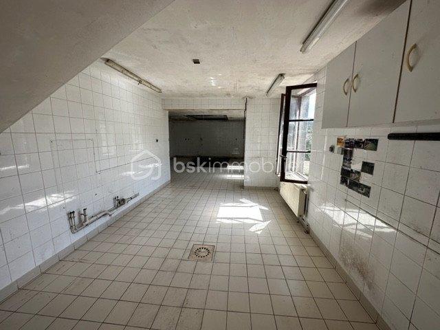 Immeuble - 300 m² - 12 pièces