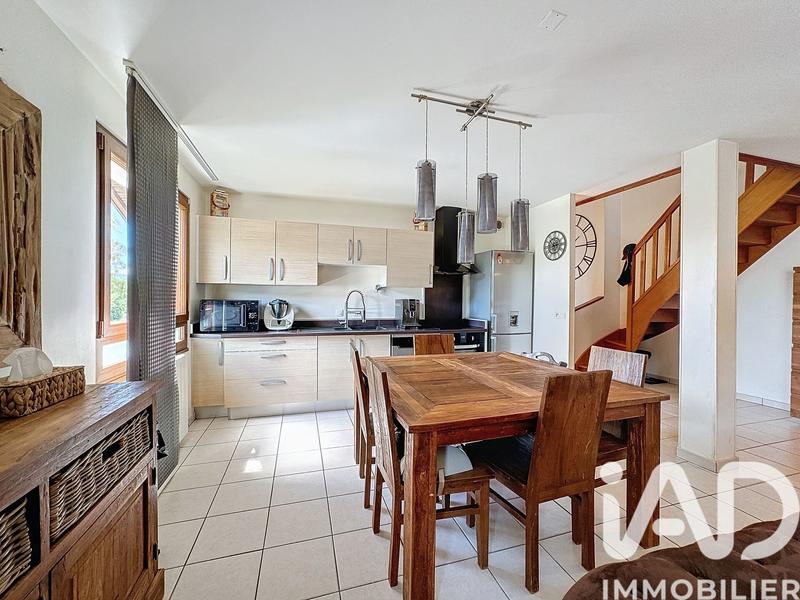 Duplex - 92 m² - 4 pièces