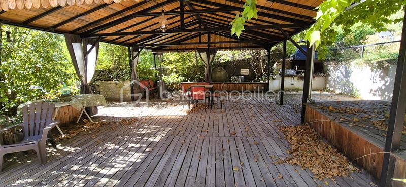 Immeuble - 240 m² - 10 pièces