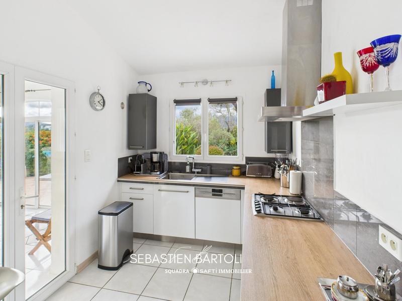 Maison - 192 m² - 7 pièces