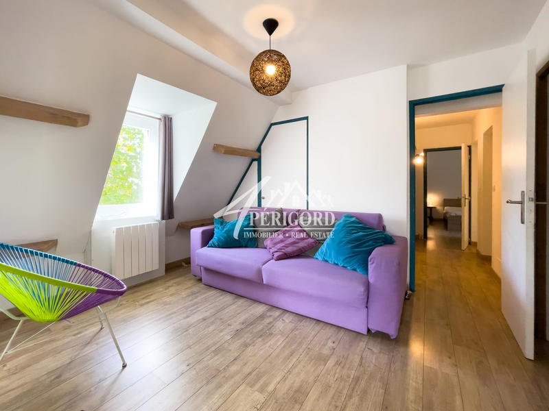 Maison traditionnelle - 190 m² - 9 pièces