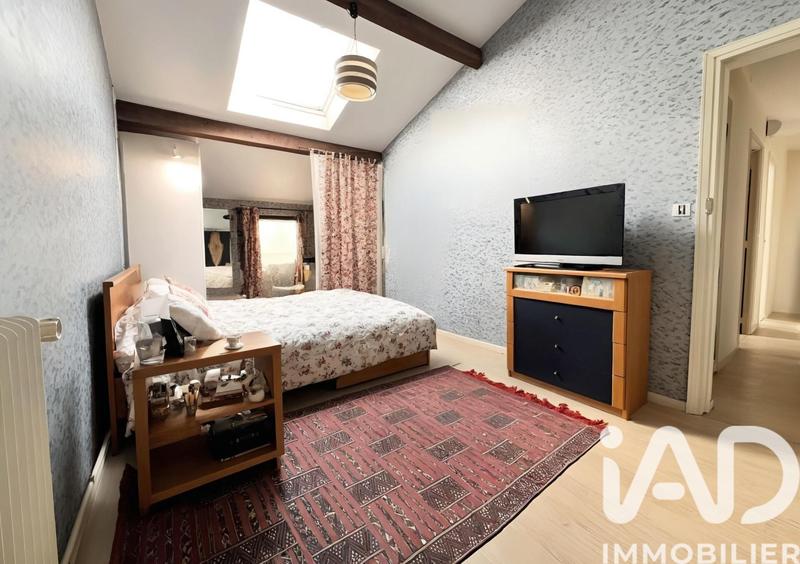 Appartement - 144 m² - 7 pièces