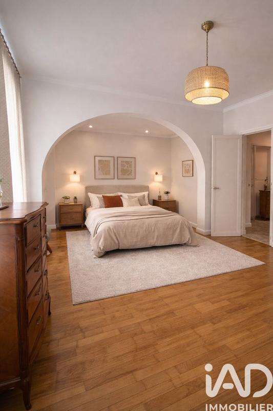 Maison - 192 m² - 7 pièces