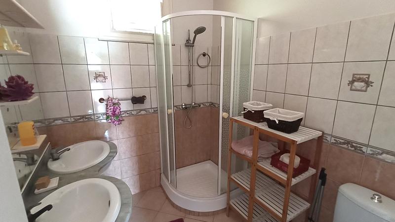 Maison - 270 m² - 6 pièces