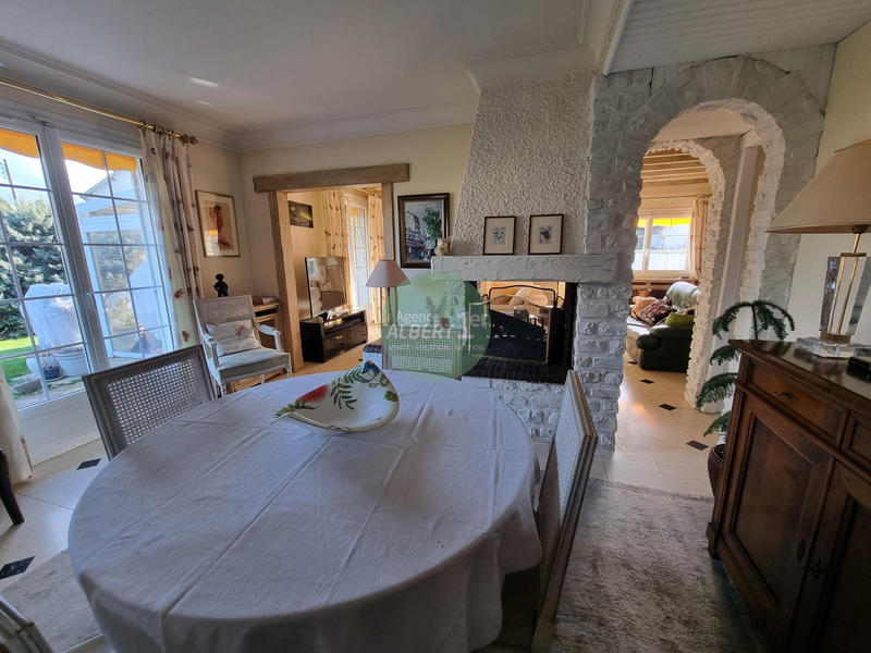 Maison - 154 m² - 8 pièces