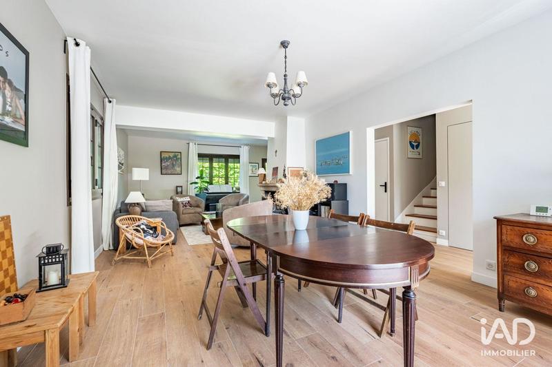 Maison - 185 m² - 6 pièces