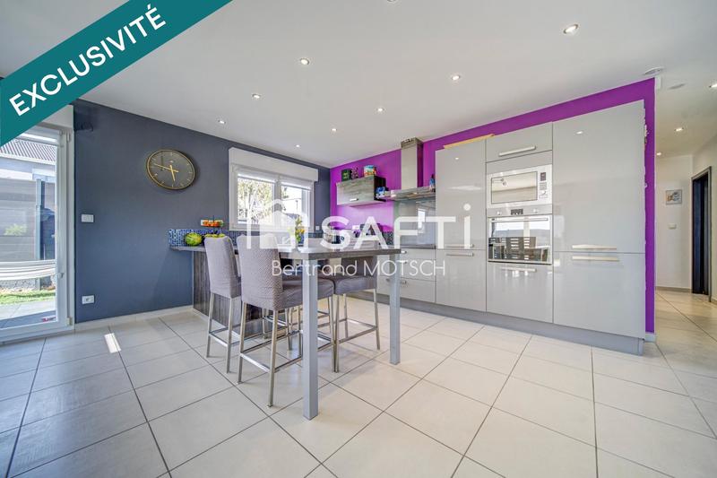 Maison - 177 m² - 8 pièces