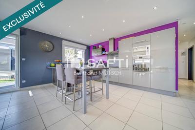 Maison - 177 m² - 8 pièces