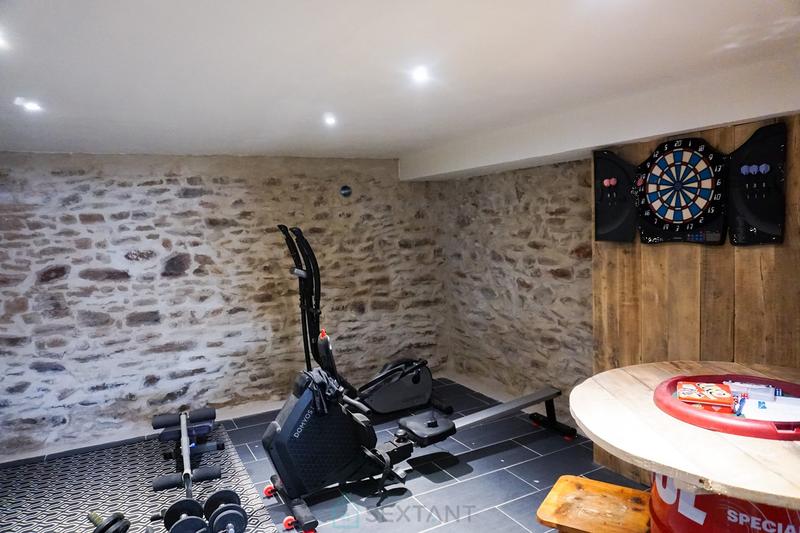 Corps de ferme - 215 m² - 7 pièces