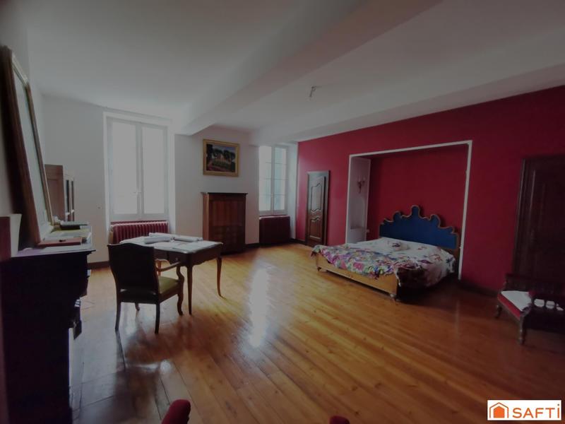 Maison de maîtres - 410 m² - 10 pièces