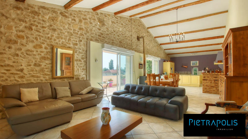 Maison - 276 m² - 8 pièces