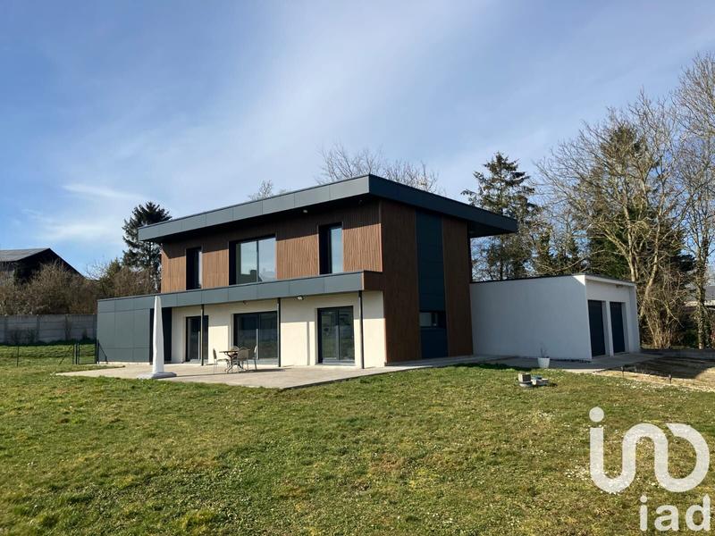 Maison de maîtres - 225 m² - 4 pièces