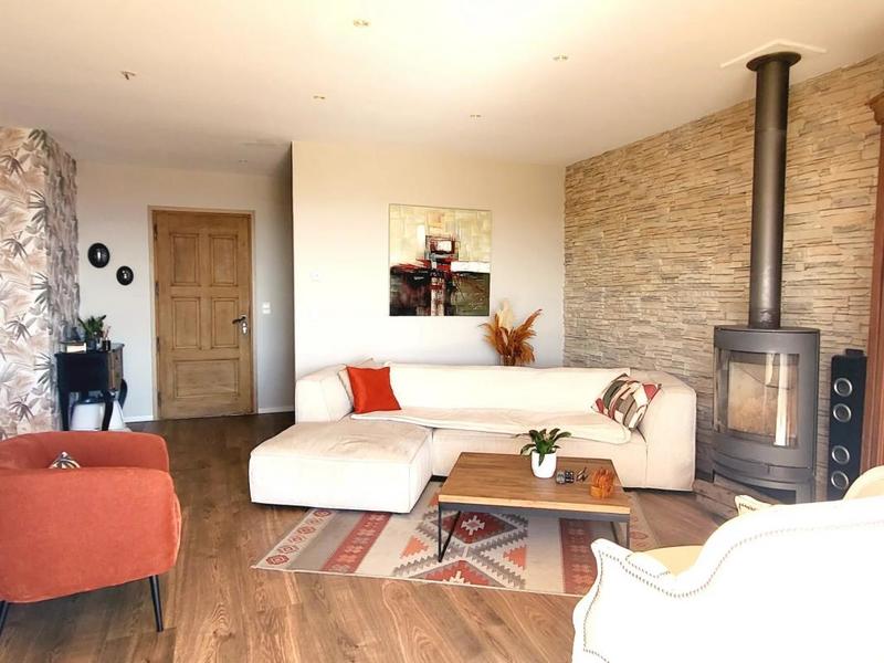 Propriété - 224 m² - 8 pièces