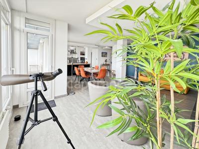 Appartement - 90 m² - 3 pièces