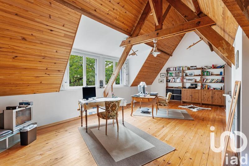 Maison - 266 m² - 8 pièces