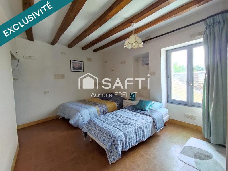 Maison - 270 m² - 10 pièces