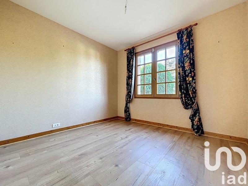 Maison - 239 m² - 10 pièces