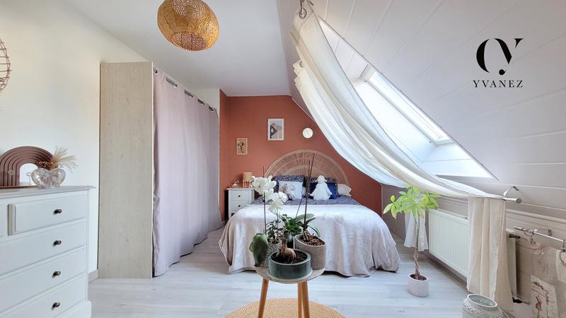 Maison - 150 m² - 8 pièces