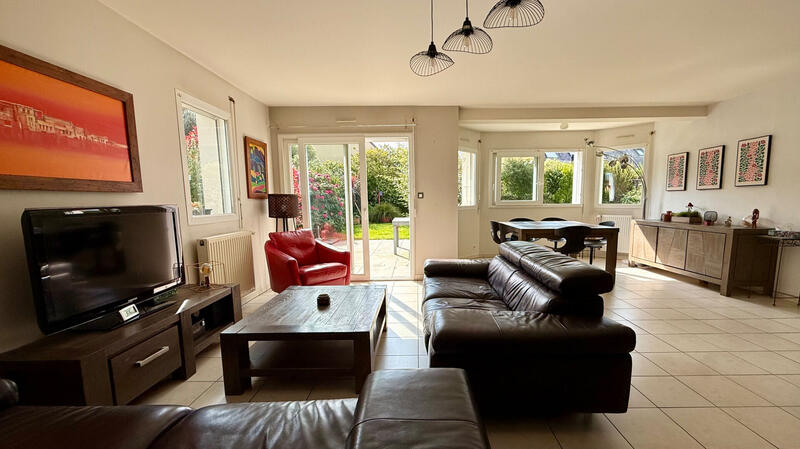 Maison - 150 m² - 7 pièces