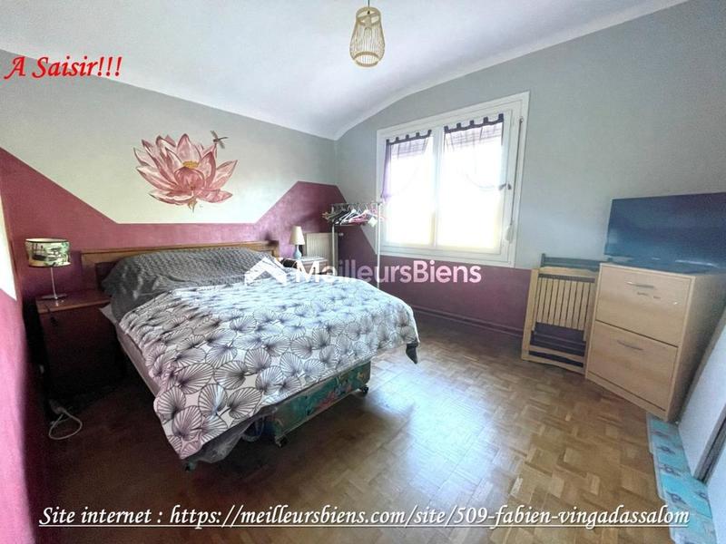 Propriété - 186 m² - 11 pièces