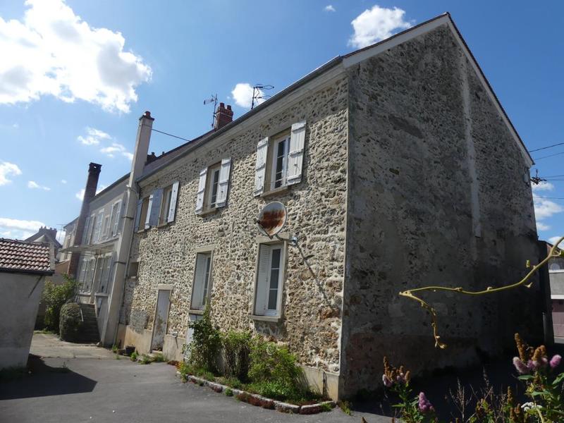 Maison - 312 m² - 10 pièces