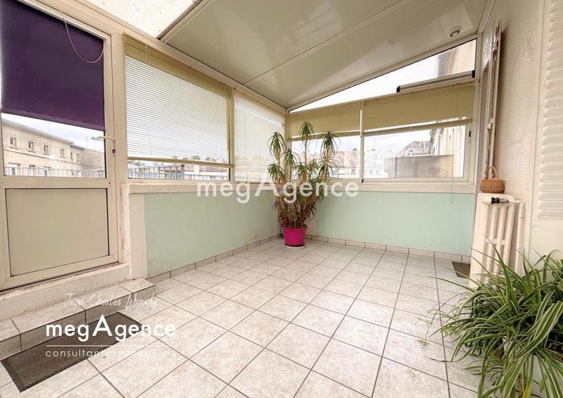 Appartement - 97 m² - 4 pièces