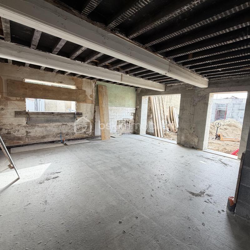 Maison - 90 m² - 5 pièces