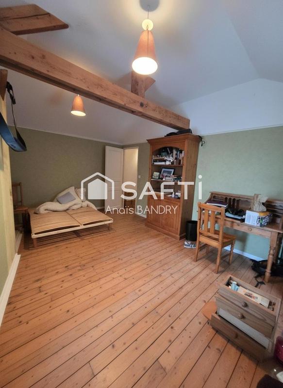 Maison - 191 m² - 9 pièces