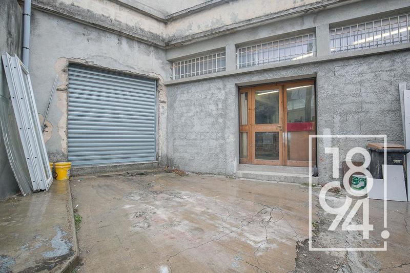 Local commercial - 148 m²