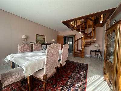 Appartement - 157 m² - 6 pièces