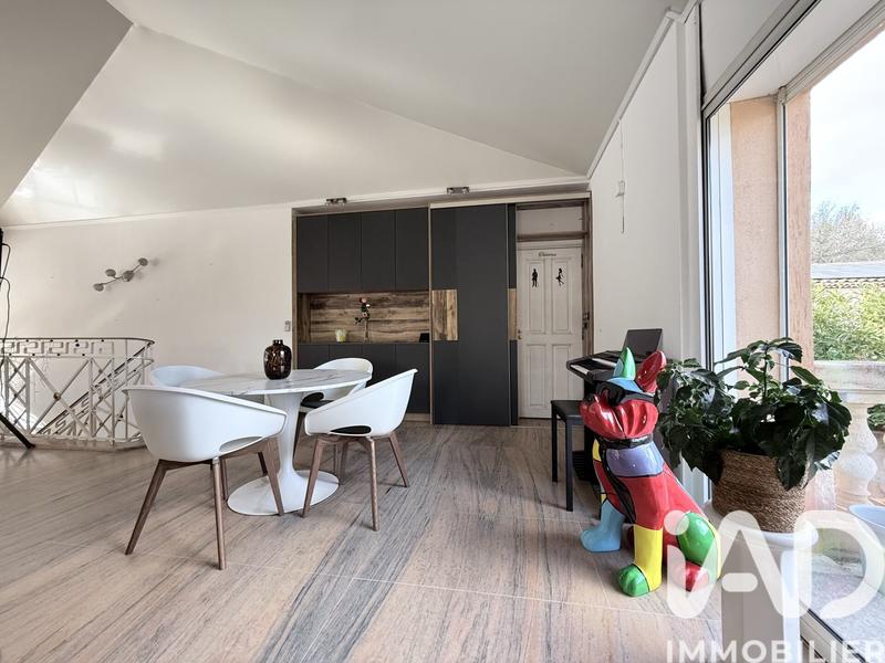 Maison de maîtres - 271 m² - 8 pièces
