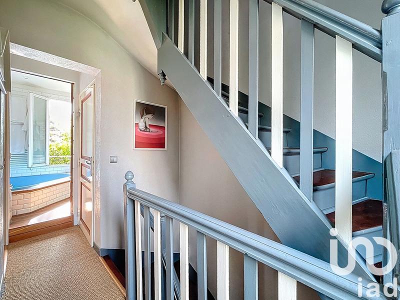 Maison - 183 m² - 5 pièces