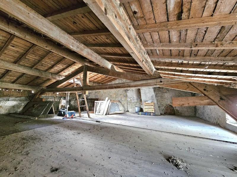 Maison - 368 m² - 8 pièces