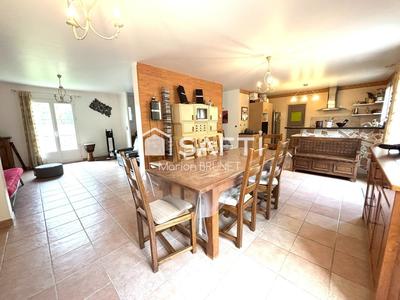 Maison - 152 m² - 6 pièces